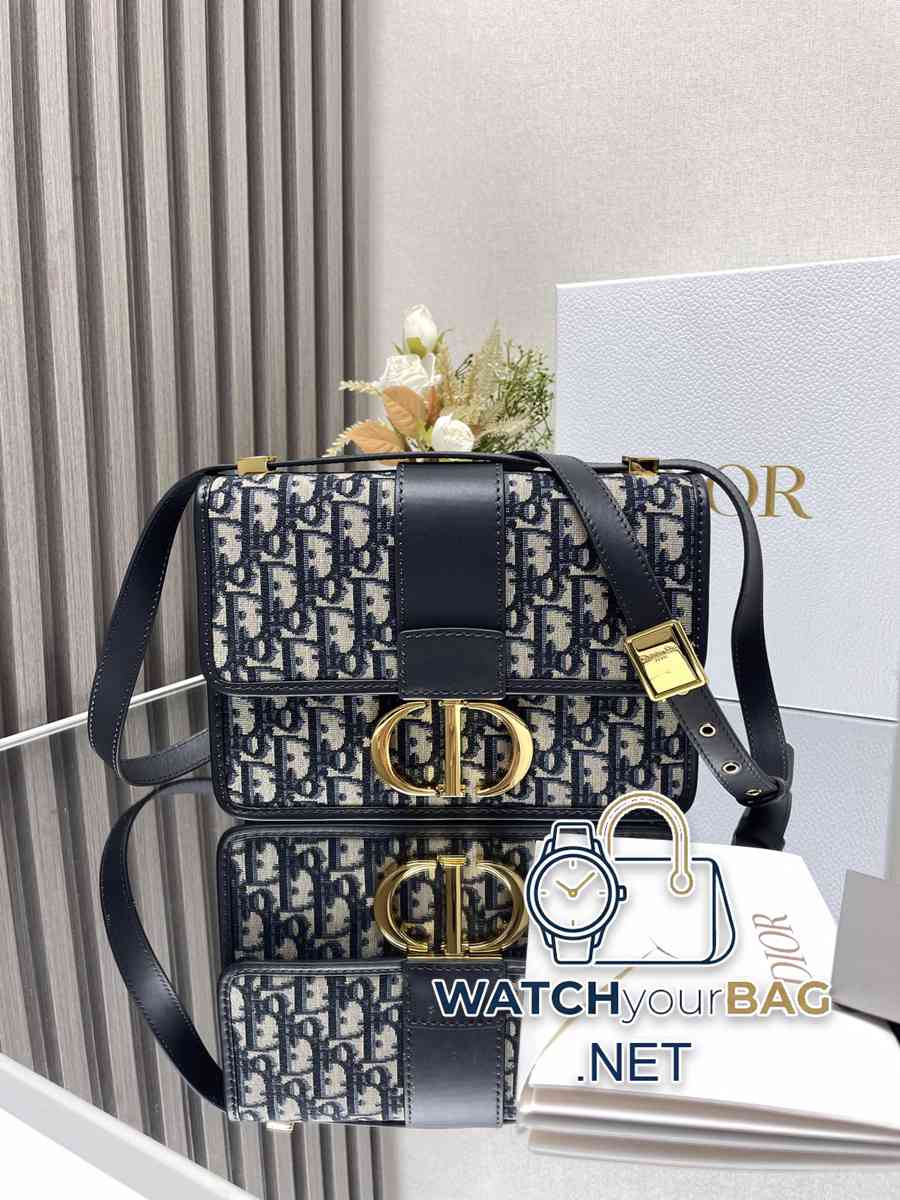 M9203M Dior 30 Montaigne Handbag