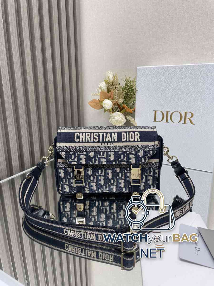 THE Dior Messenger Bag