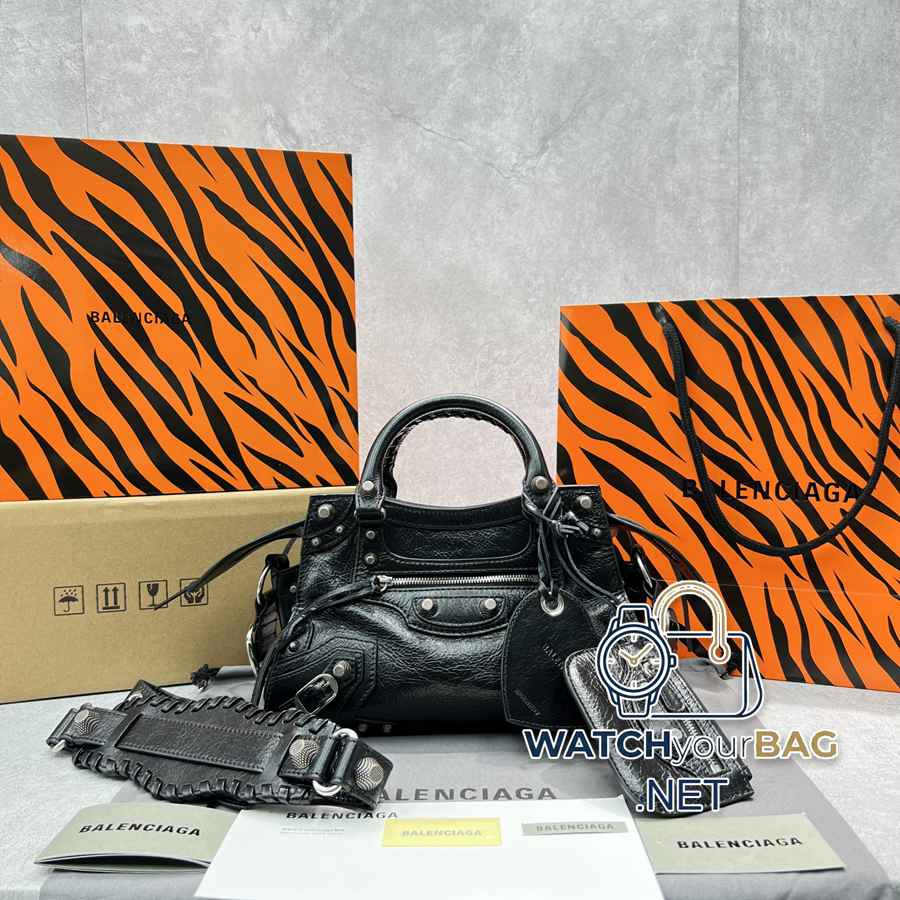 Balenciaga Neo Cagole Handbag