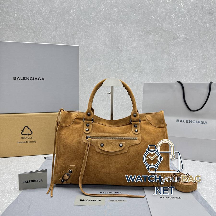 Balenciaga MEDIUM Handbag