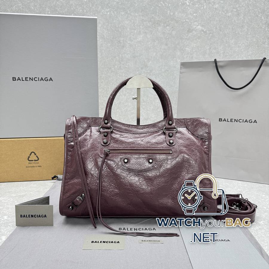 Balenciaga MEDIUM Handbag