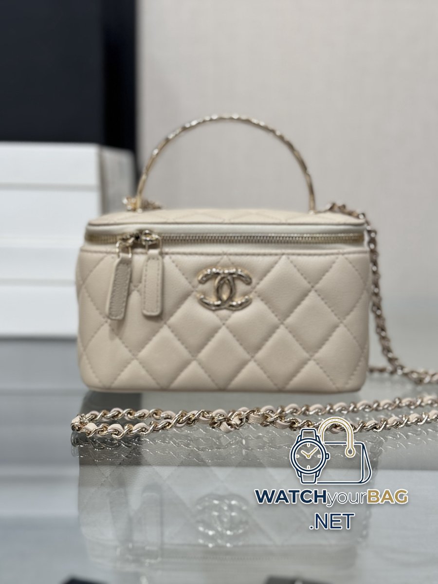 AP4590 Chanel Bag