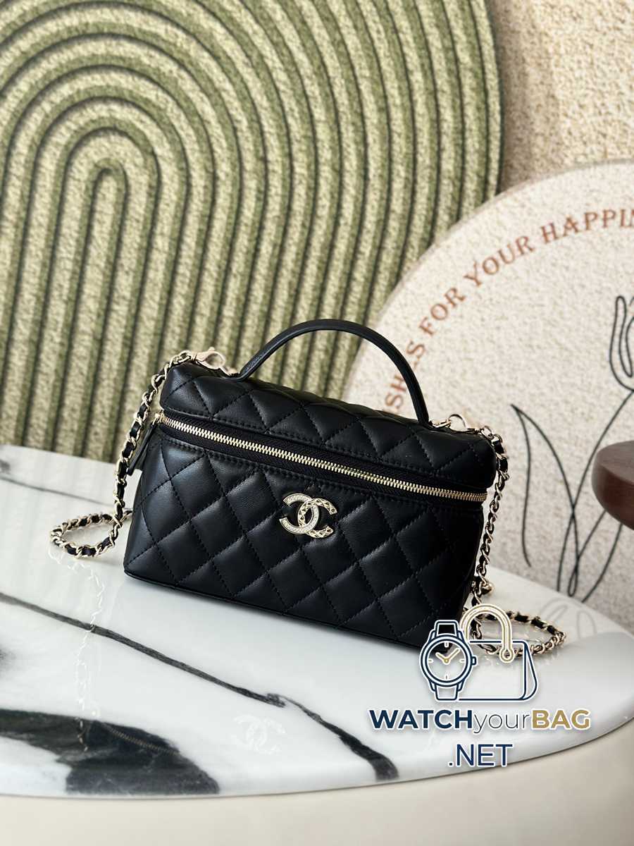 66013 Chanel Clutch