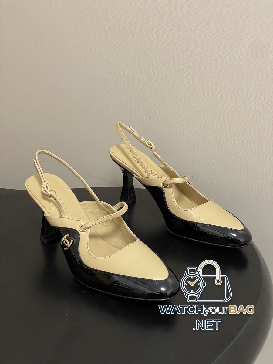 CATWALK Chanel Sandals