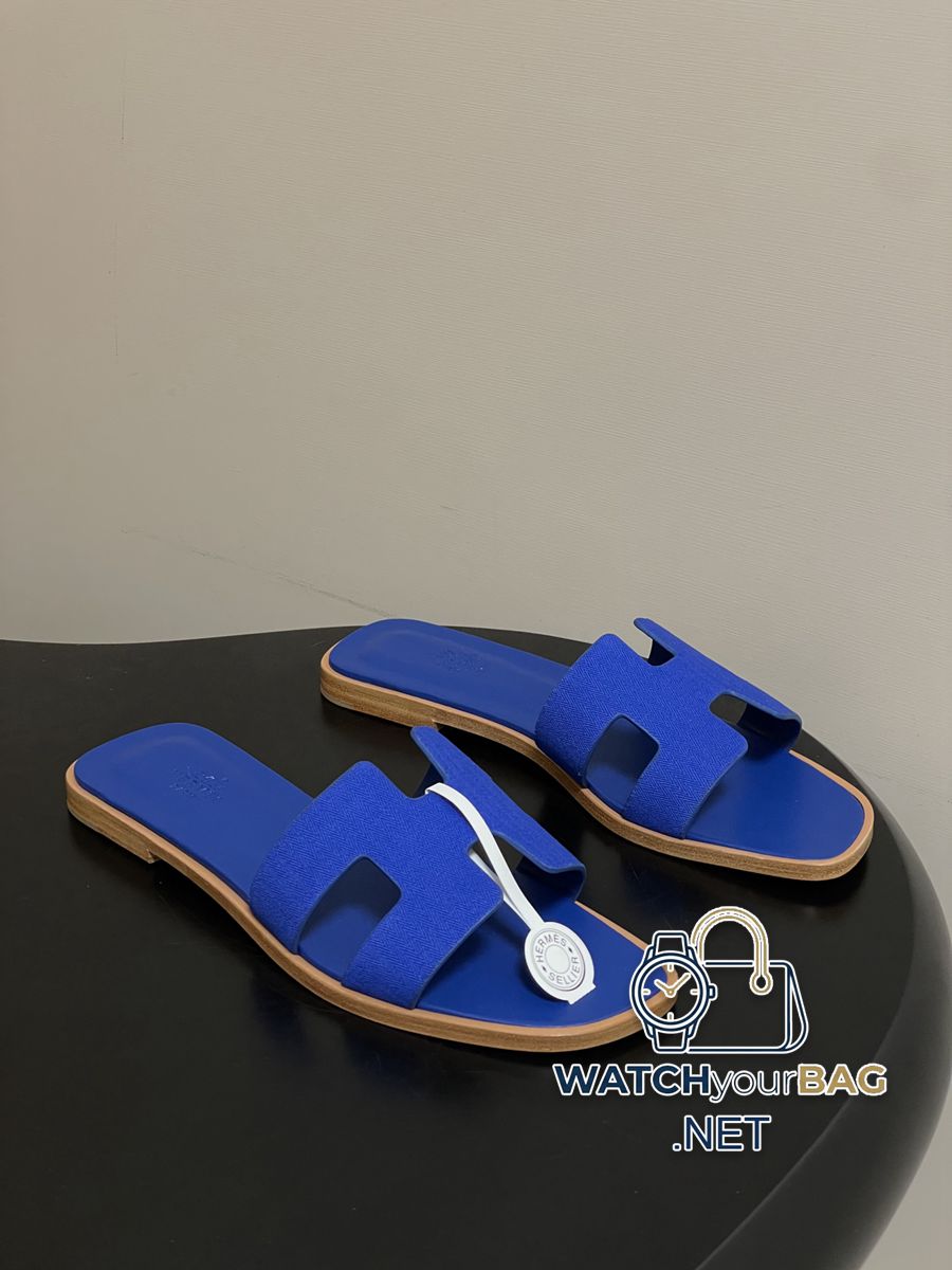 T Hermes Sandals