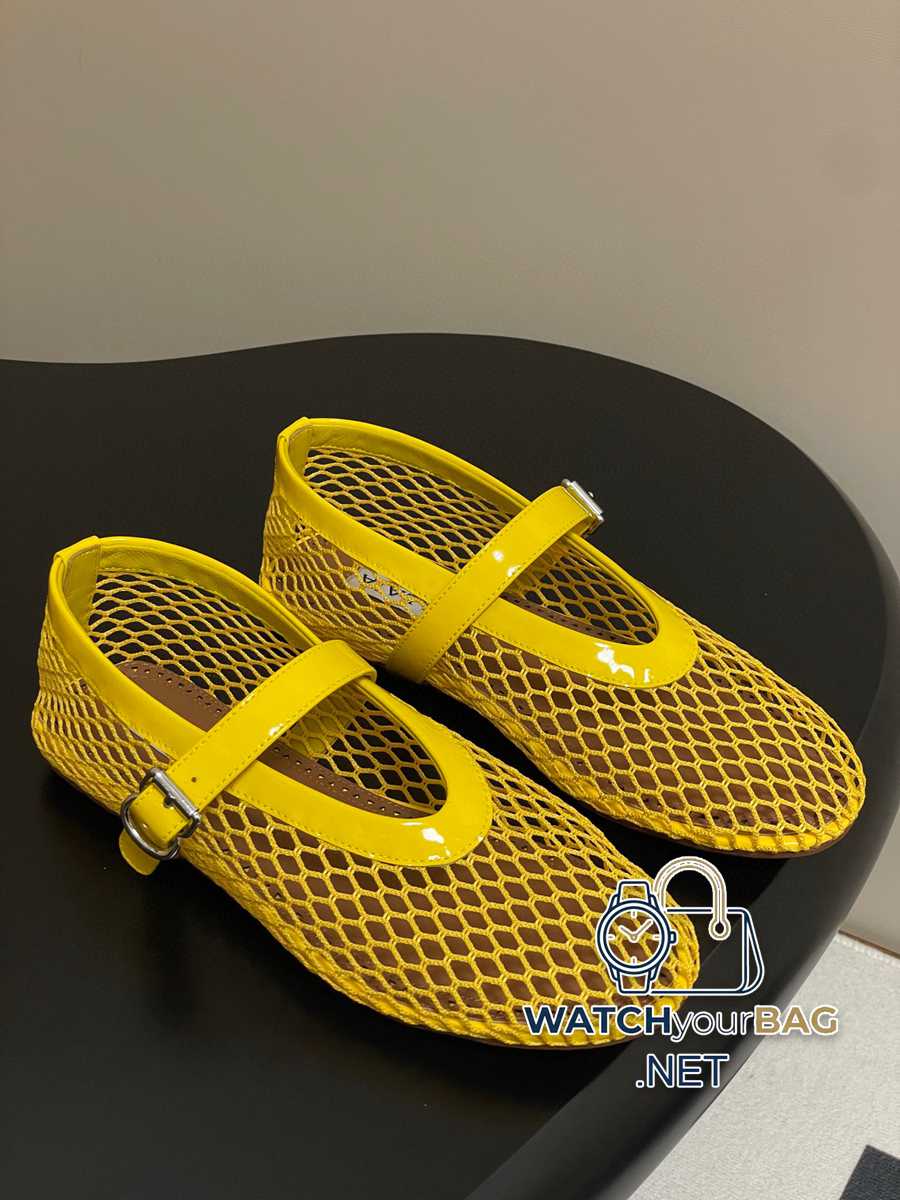 THE Alaia Ballet Flats